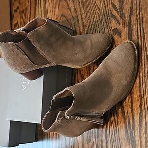 Vionic women's sterling bootie